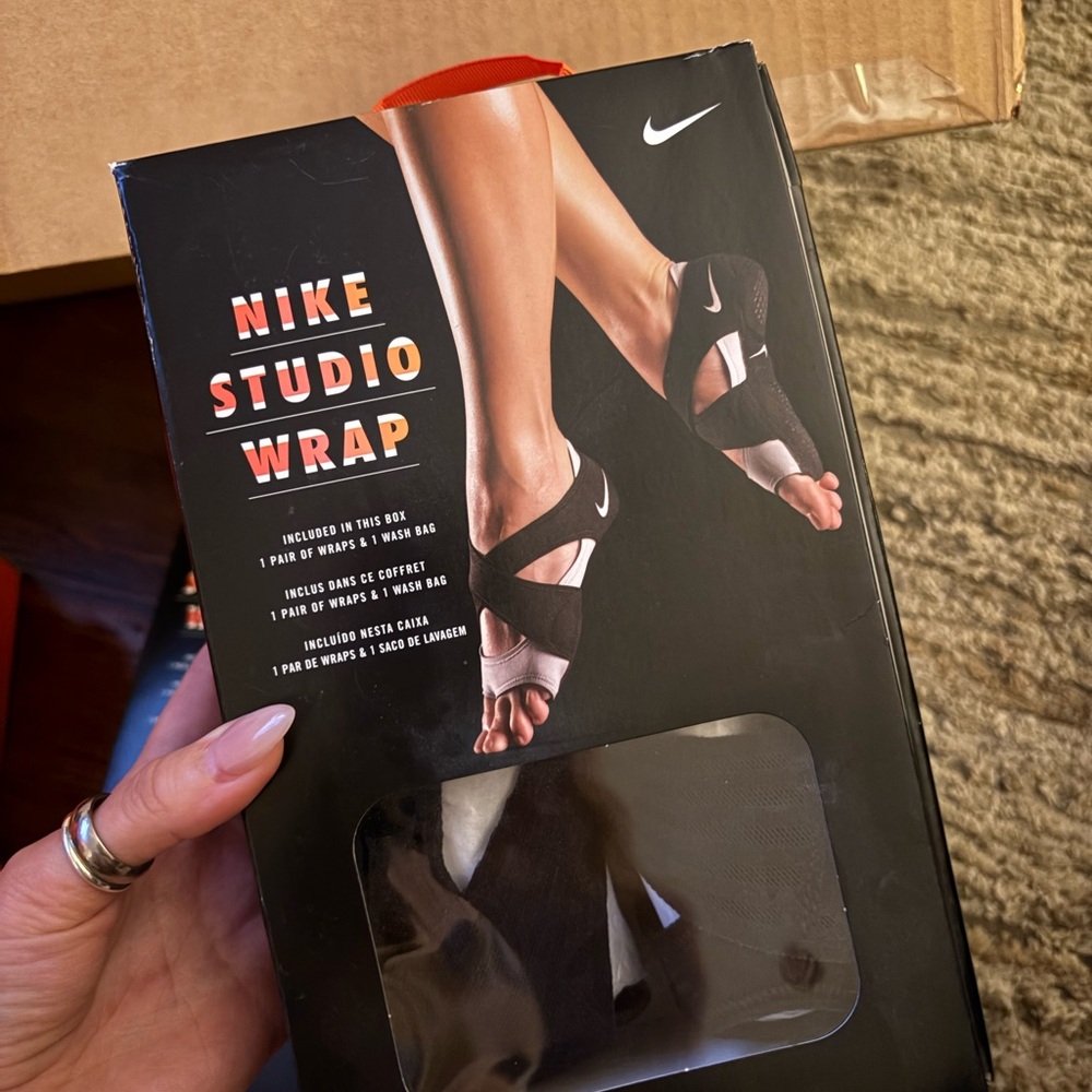Nike Studio Wrap - Black